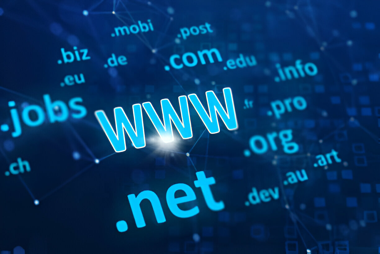 Web Sitesi Domain Seçimi: 2024'te Markanızı Güçlendirecek Stratejiler
